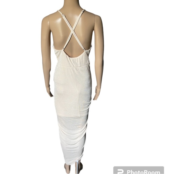 NWT Lulu’s Dreamy Date Surplice Midi Dress in Champagne Size Medium - Picture 6 of 12